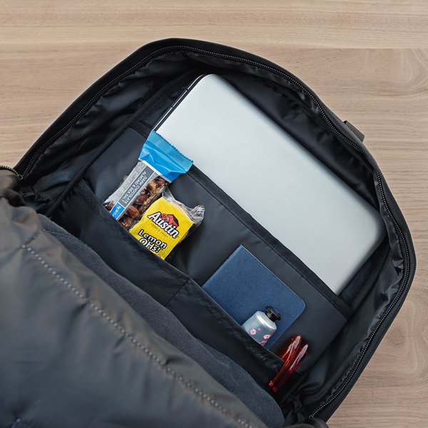 test oaklander backpack - space 2